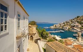 Hydra Hotel